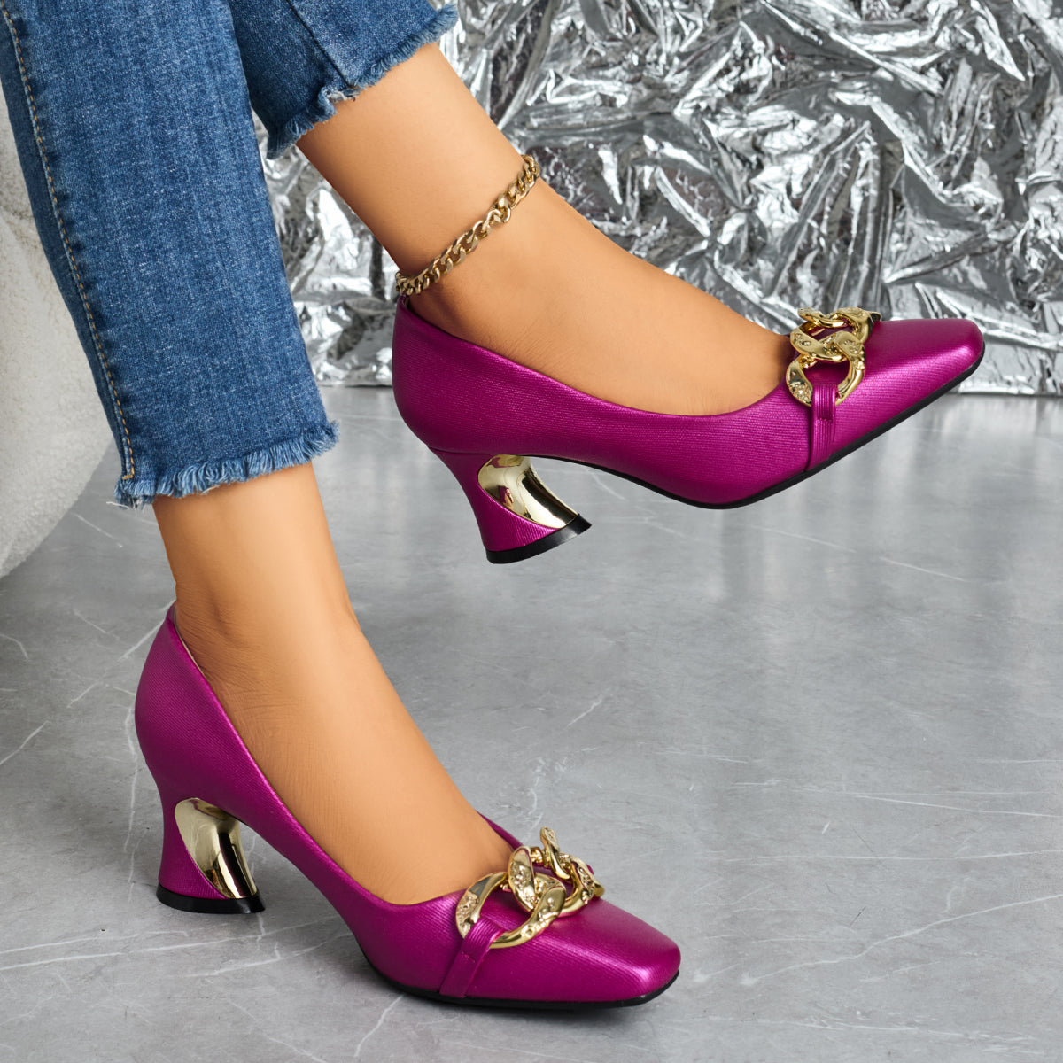 Elegant Women's Casual and Fashionable Small Square Metal Buckle High Heels, Comfortable and Versatile with Thick Heels, Suitable for Work, Leisure, Professional Parties, Women Shoes