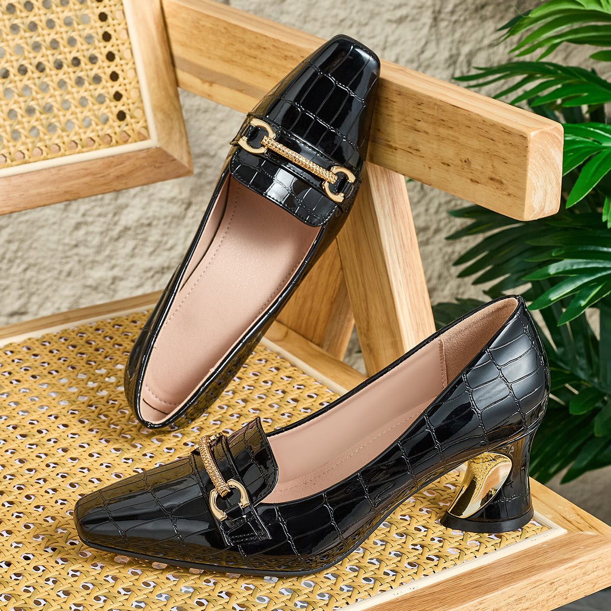 European and American Fashionable Autumn and Winter Patent Embossed Button Women's High Heels, Women Shoes